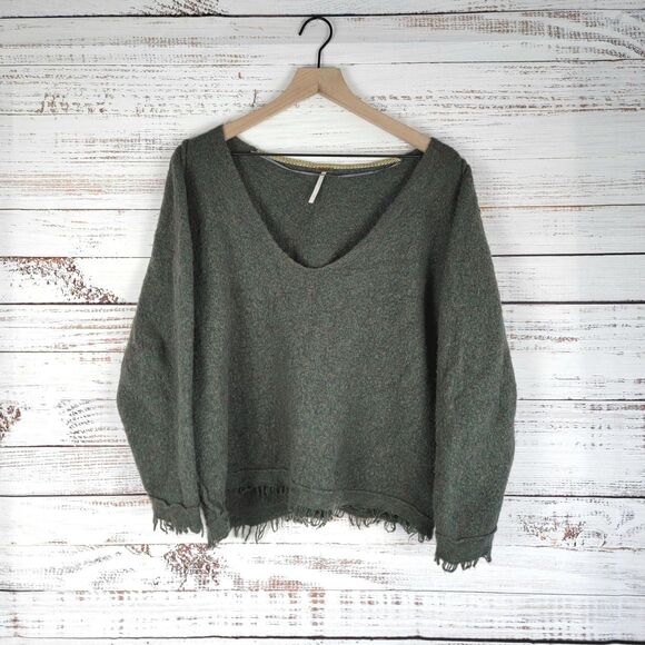 Free People Irresistible Sweater Green Knit Wool Blend Fringe Hem Oversized S - Picture 1 of 11